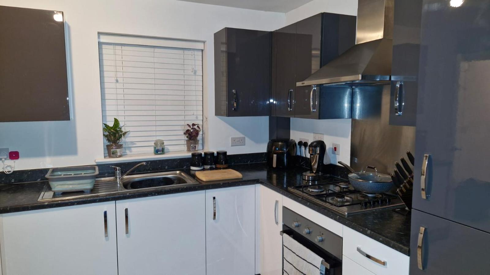 Modern Double Room With En-Suite, Parking & Fast Wifi - Close To Beach Сендгейт Екстер'єр фото