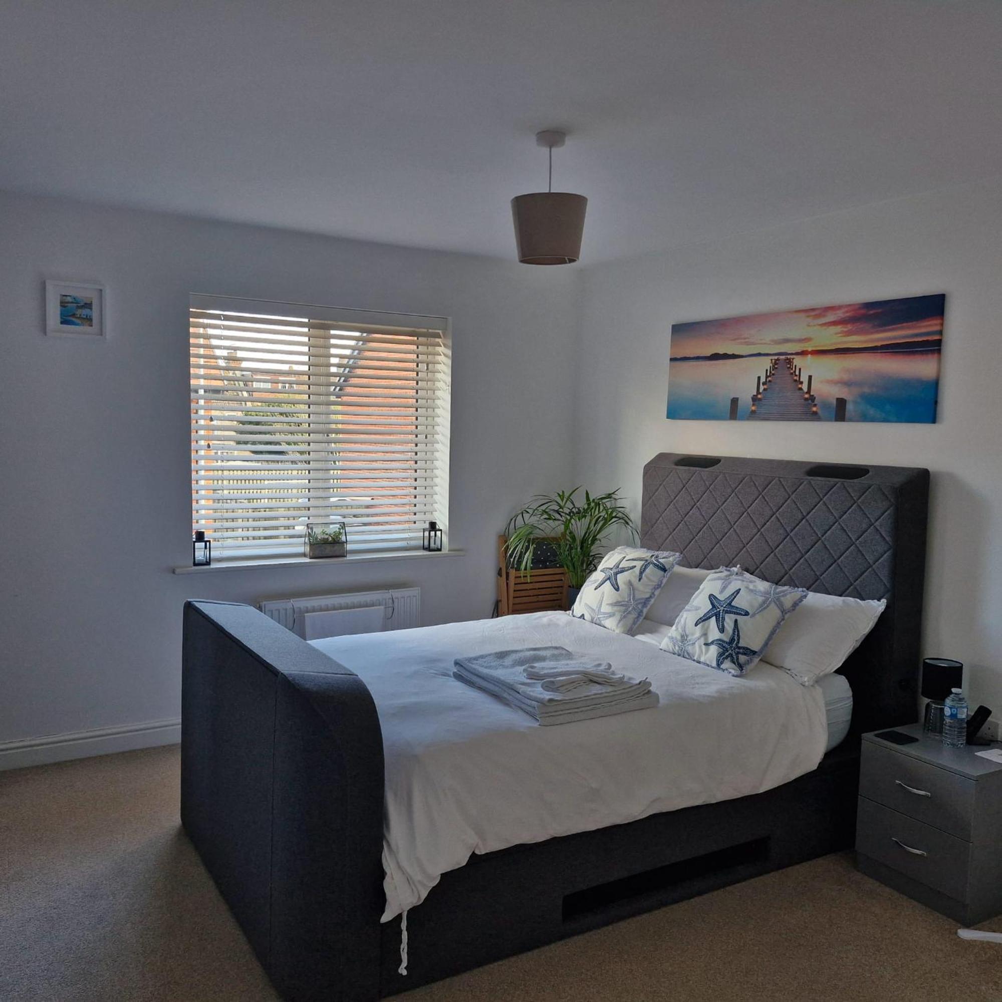 Modern Double Room With En-Suite, Parking & Fast Wifi - Close To Beach Сендгейт Екстер'єр фото